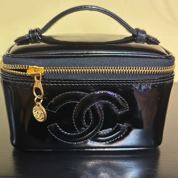 CHANEL Handbags - Authentic Chanel cosmetic vanity black Patent leather W/COA